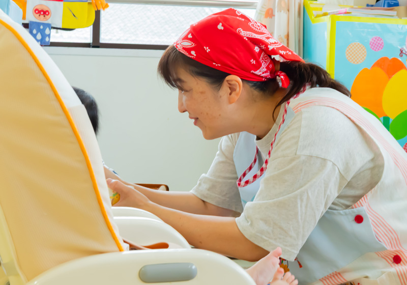 給食、お着替え